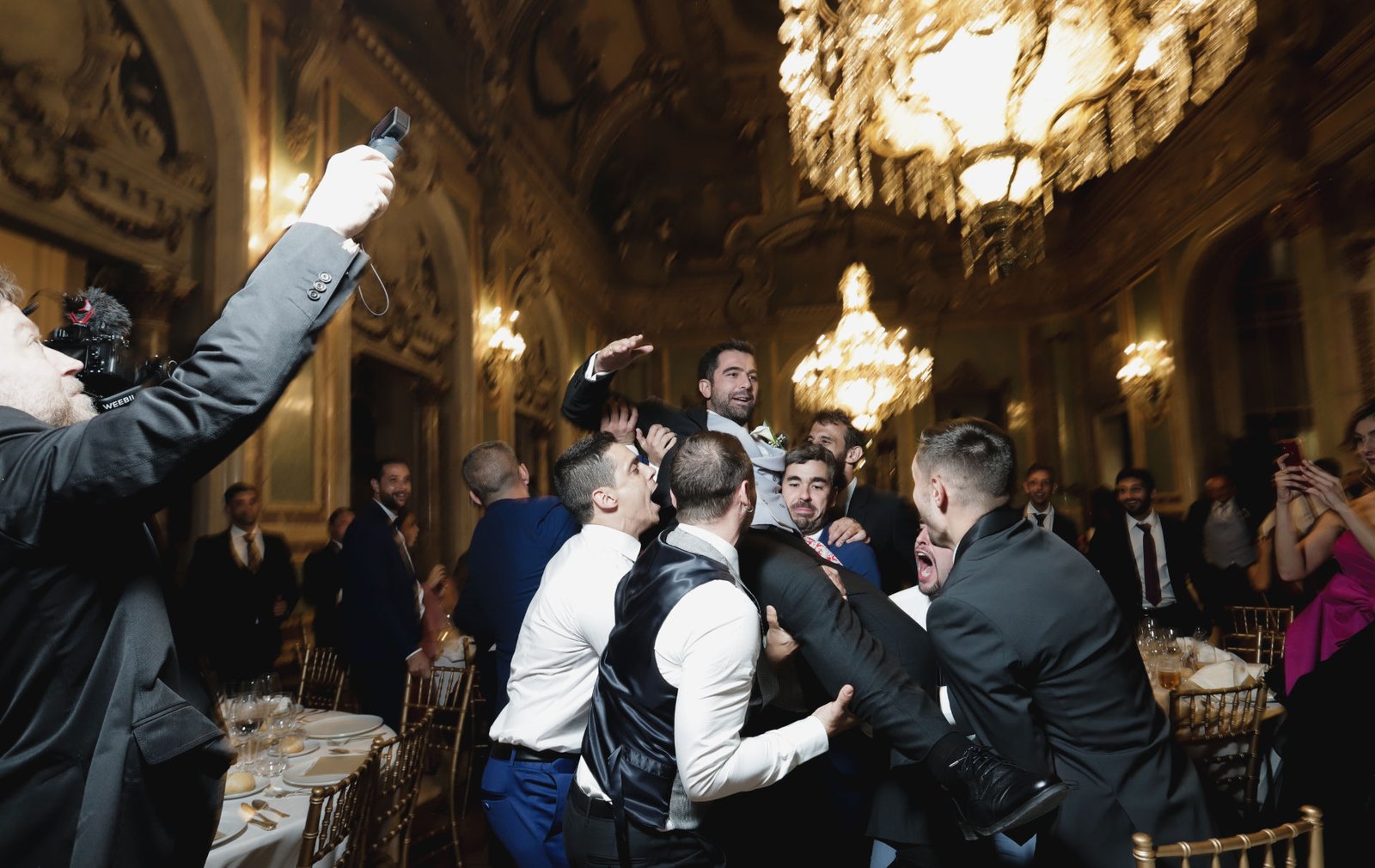 bodas venezolanas en madrid, Real Casino de Madrid. Fotografa de Bodas Lorena Riga. en esta foto: Michelle el dia de su boda en el Real Casino de Madrid.